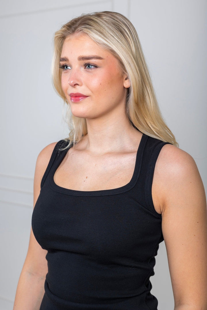 Hera Singlet Black | Topper | Smuk - Dameklær på nett
