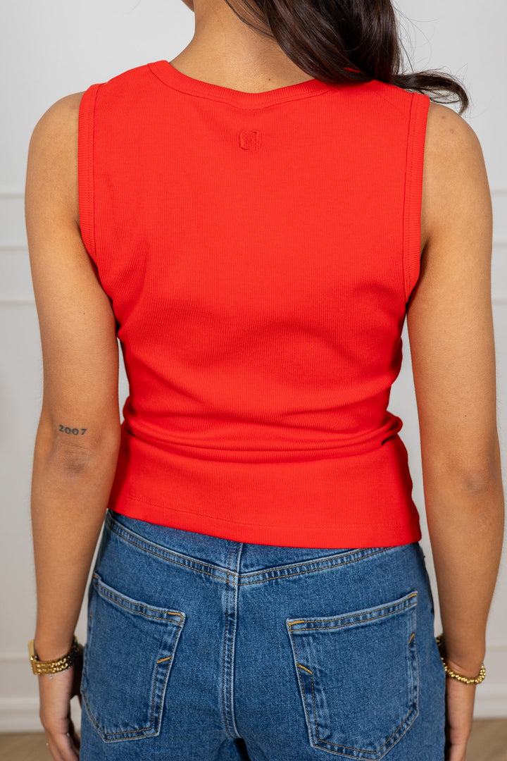 Hera Singlet Poppy Red | Topper | Smuk