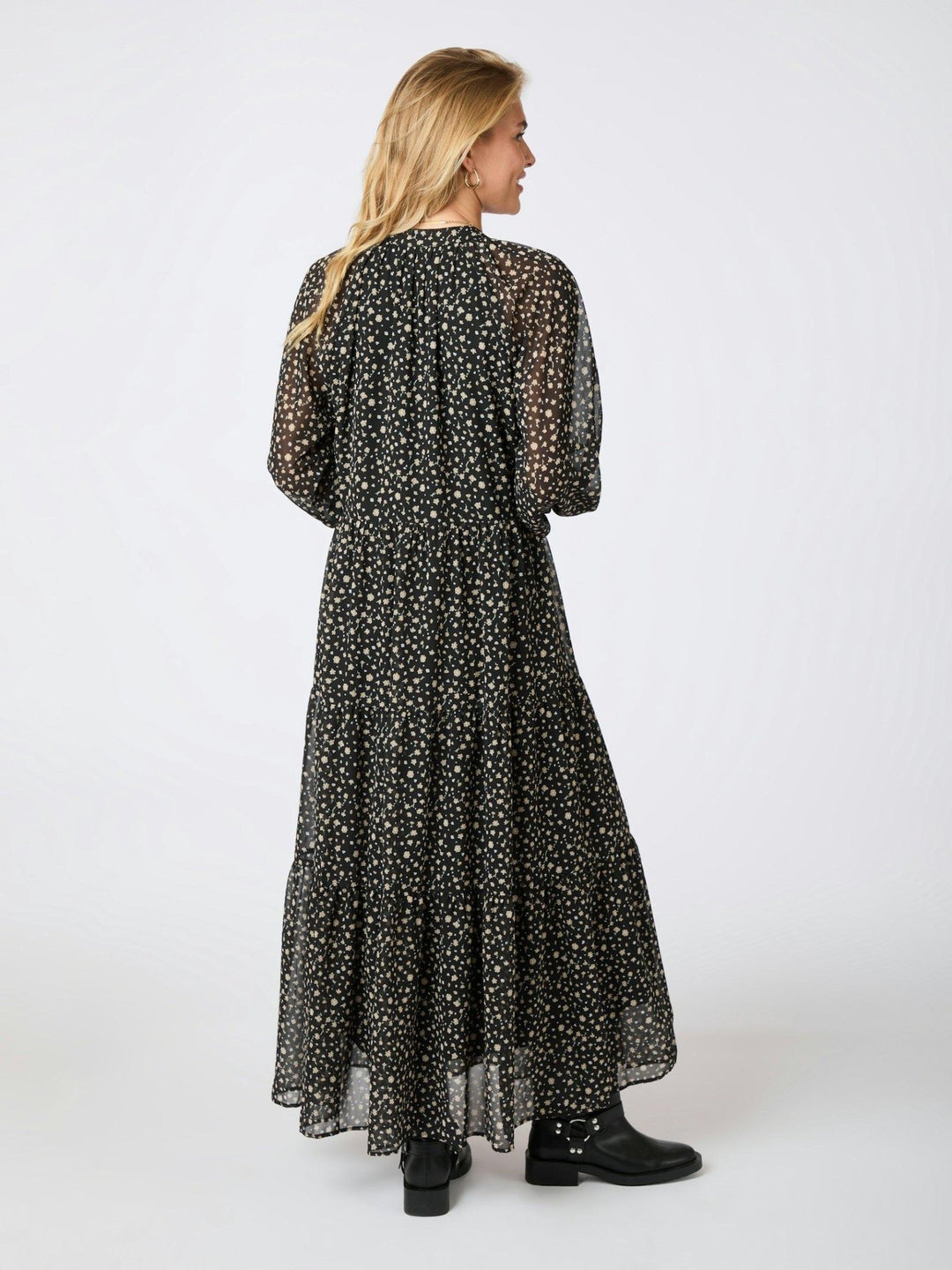 Hiko Secret Flower Dress Black | Kjoler | Smuk - Dameklær på nett