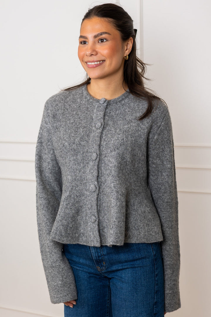 Hiva Peplum Knit Cardigan Mid Grey Melange | Genser | Smuk
