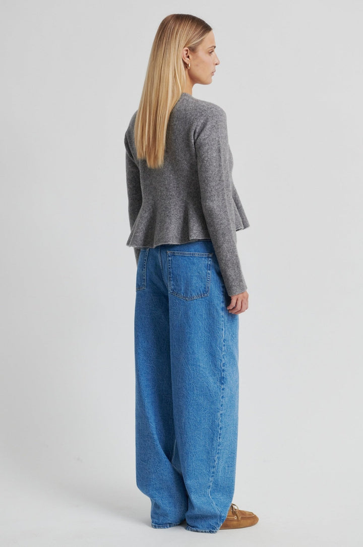 Hiva Peplum Knit Cardigan Mid Grey Melange | Genser | Smuk