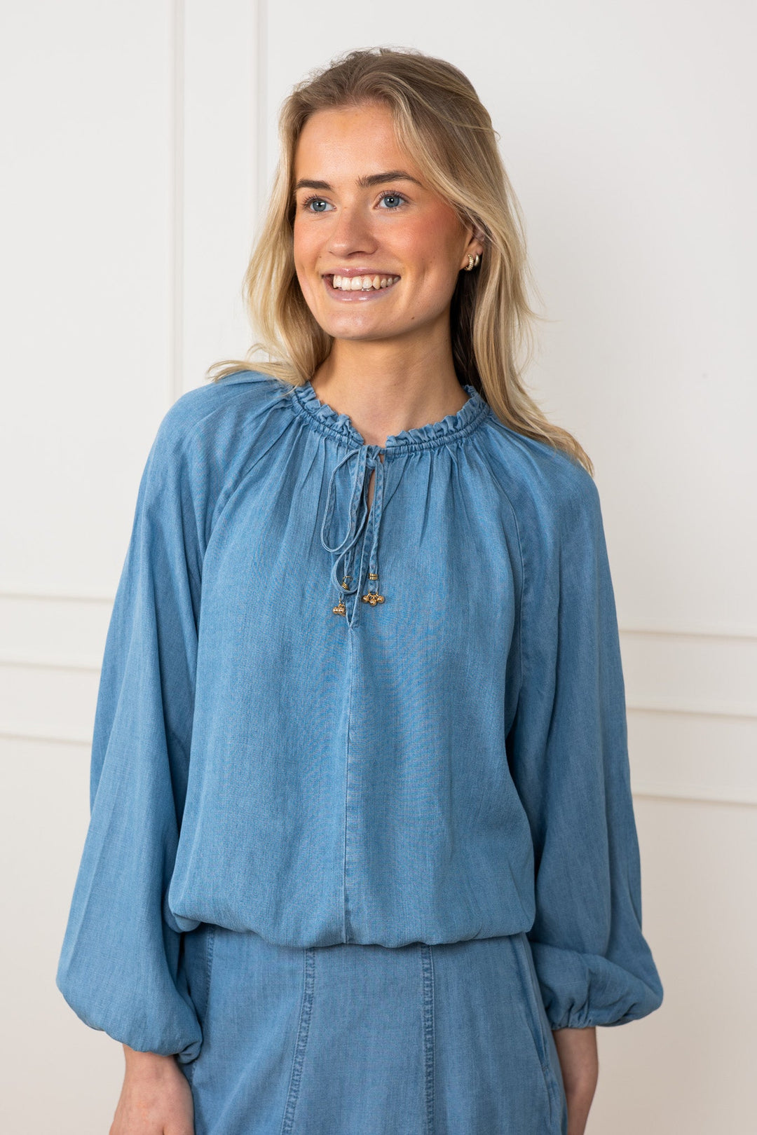 Hope Blouse Navy | Skjorter og bluser | Smuk