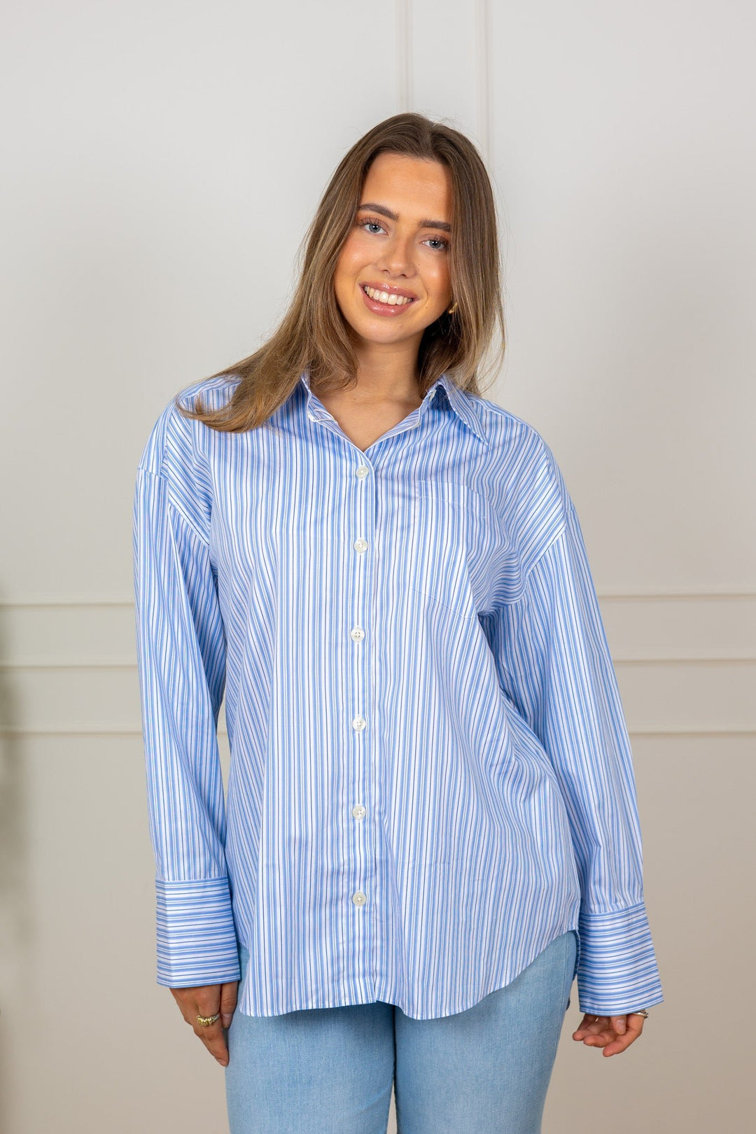 Hotel Amour Oversize Ls Shirt Light Blue Multi | Skjorter og bluser | Smuk