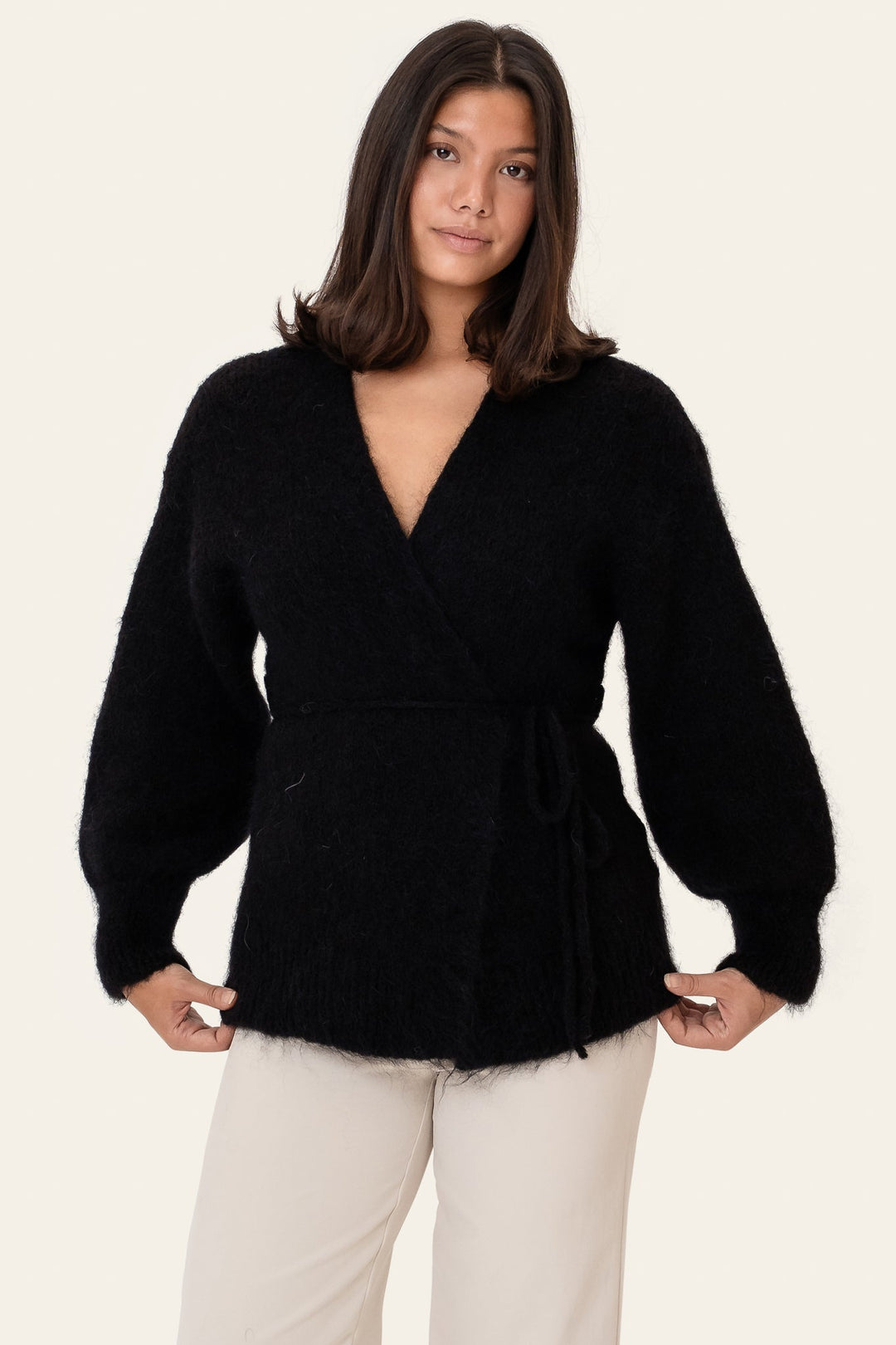 Ida Wrap Cardigan Black | Genser | Smuk