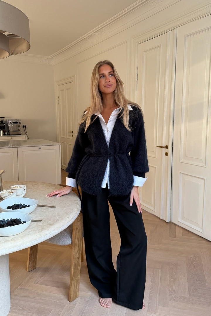 Ida Wrap Cardigan Navy | Genser | Smuk