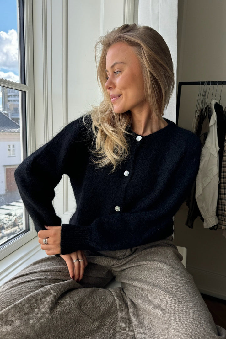 Idaic Cardigan Black | Genser | Smuk - Dameklær på nett