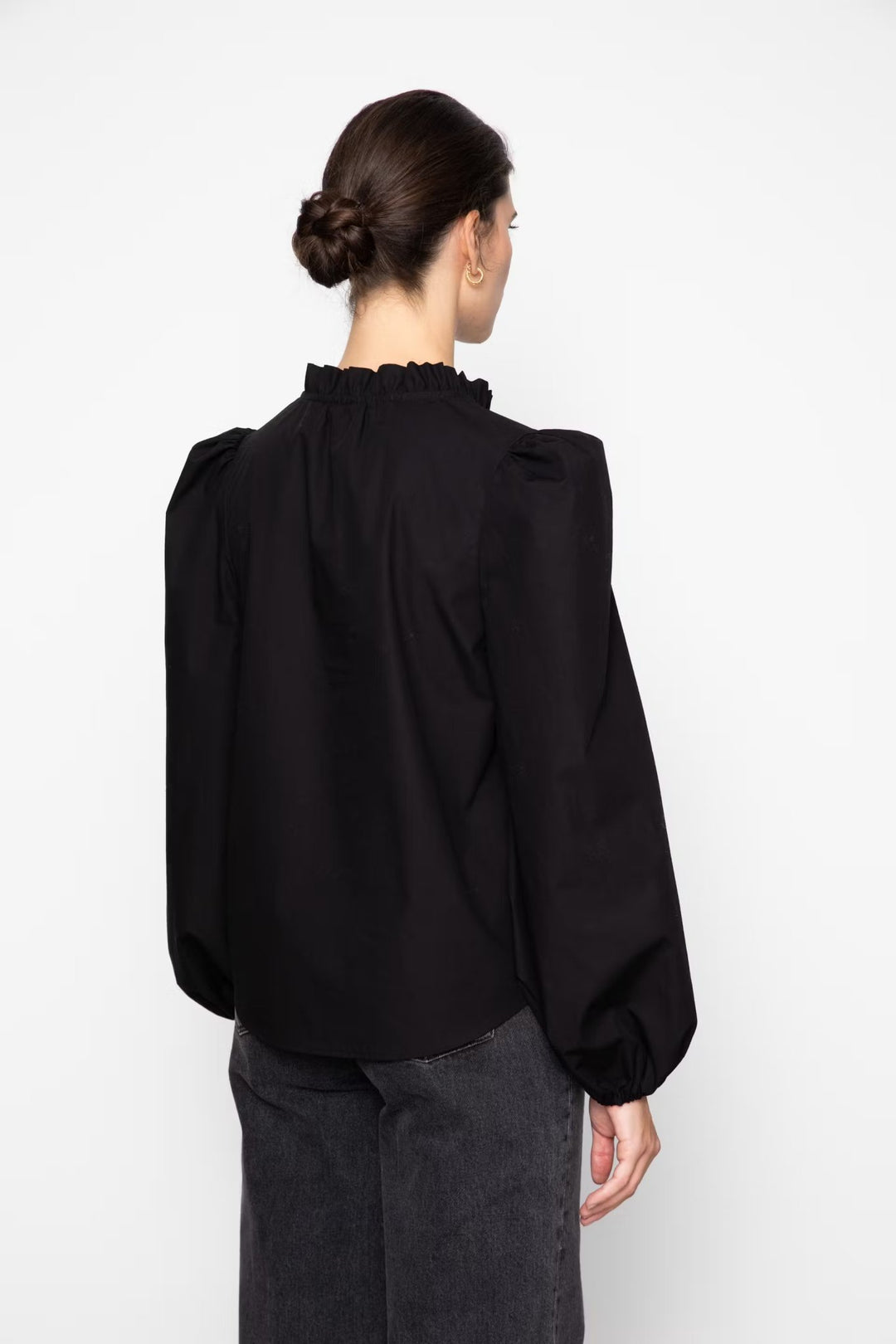 Infinity Blouse Black | Skjorter og bluser | Smuk - Dameklær på nett