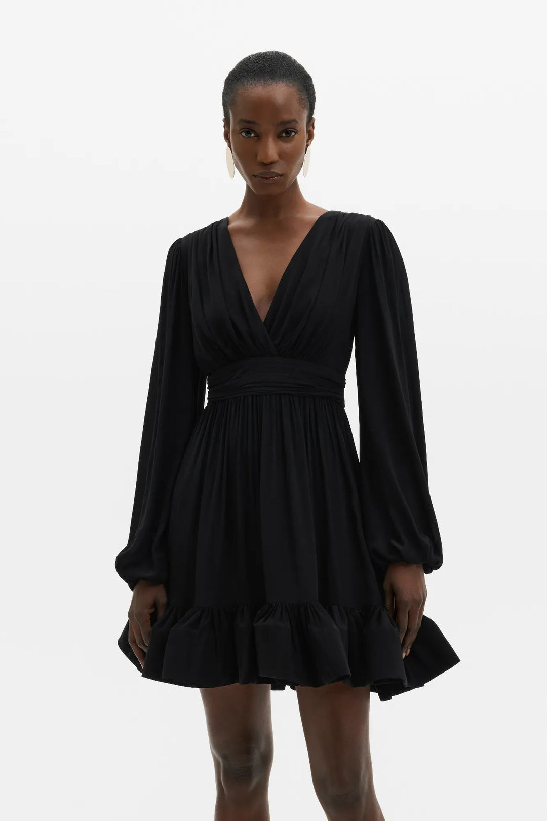 Jadie V-Neck Ruffled Mini Dress Black | Kjoler | Smuk