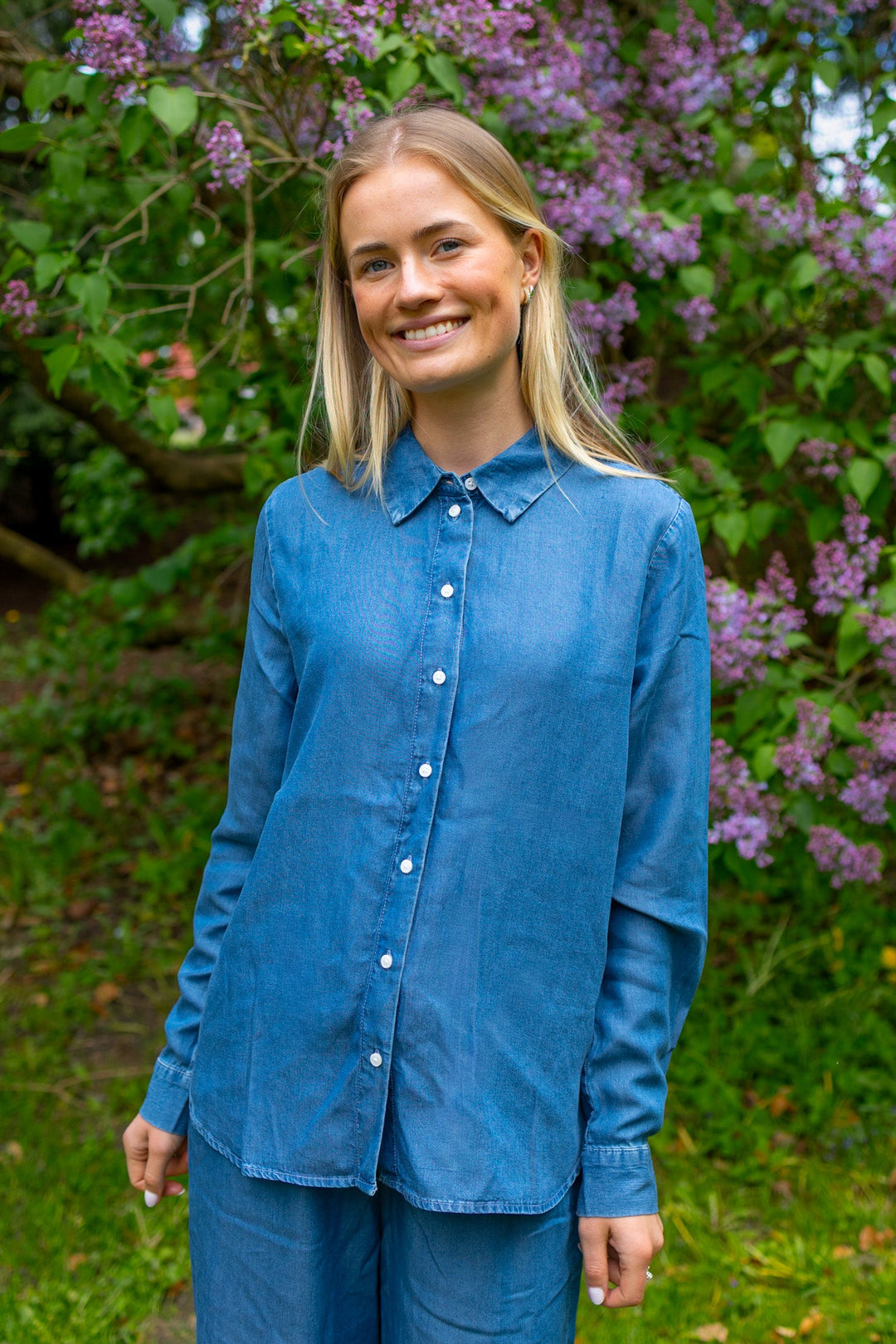 Janna - Viva Ls Shirt Medium Blue Denim | Skjorter og bluser | Smuk