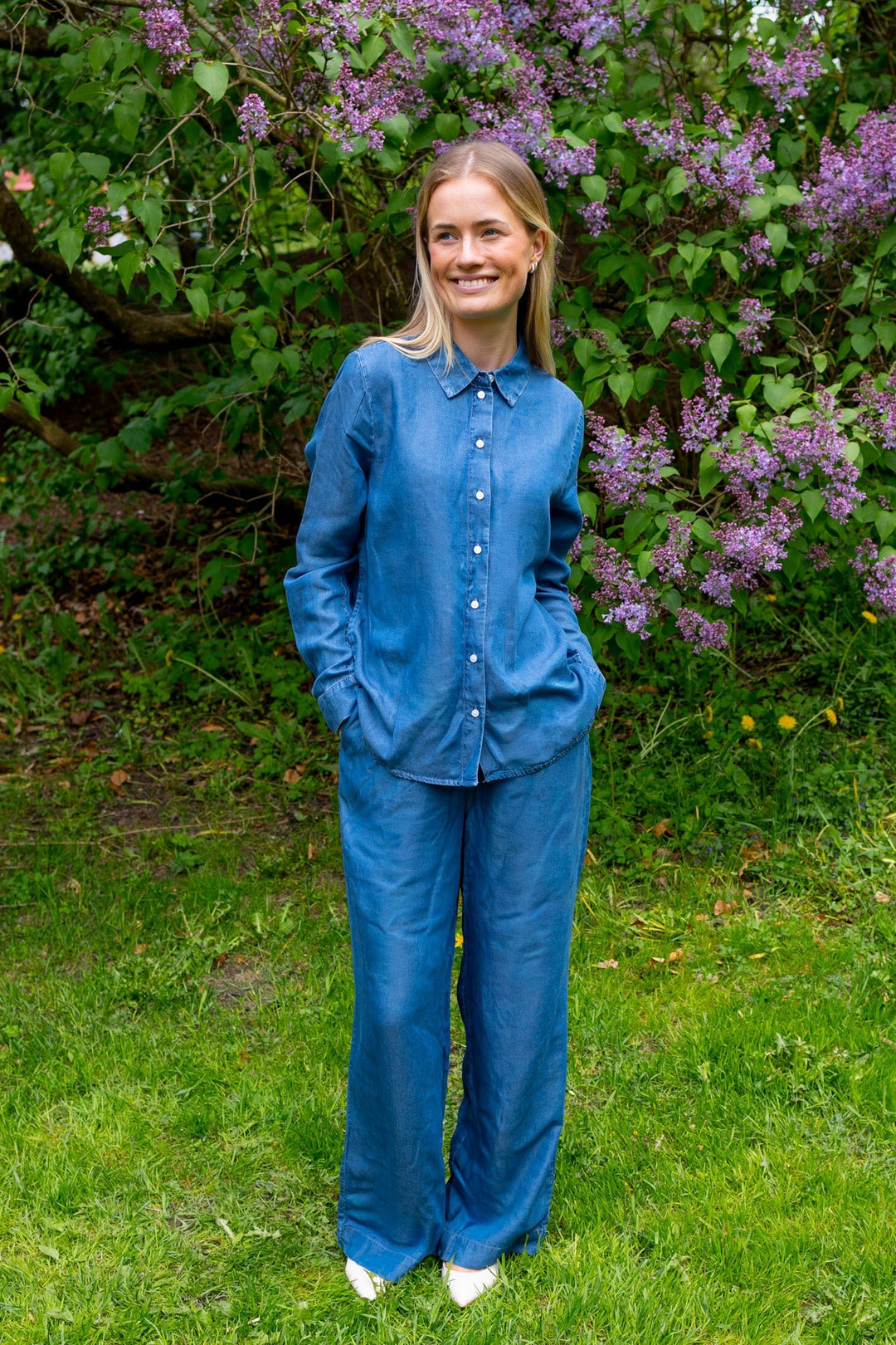 Janna - Viva Ls Shirt Medium Blue Denim | Skjorter og bluser | Smuk
