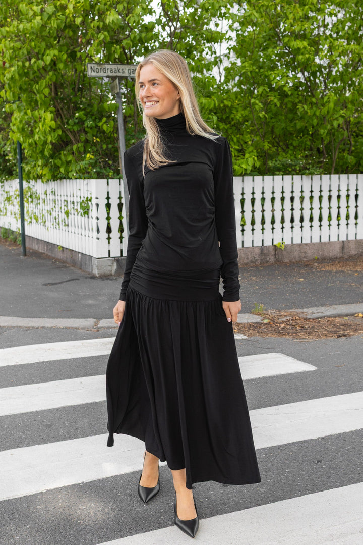 Jersey Skirt Black | Skjørt | Smuk