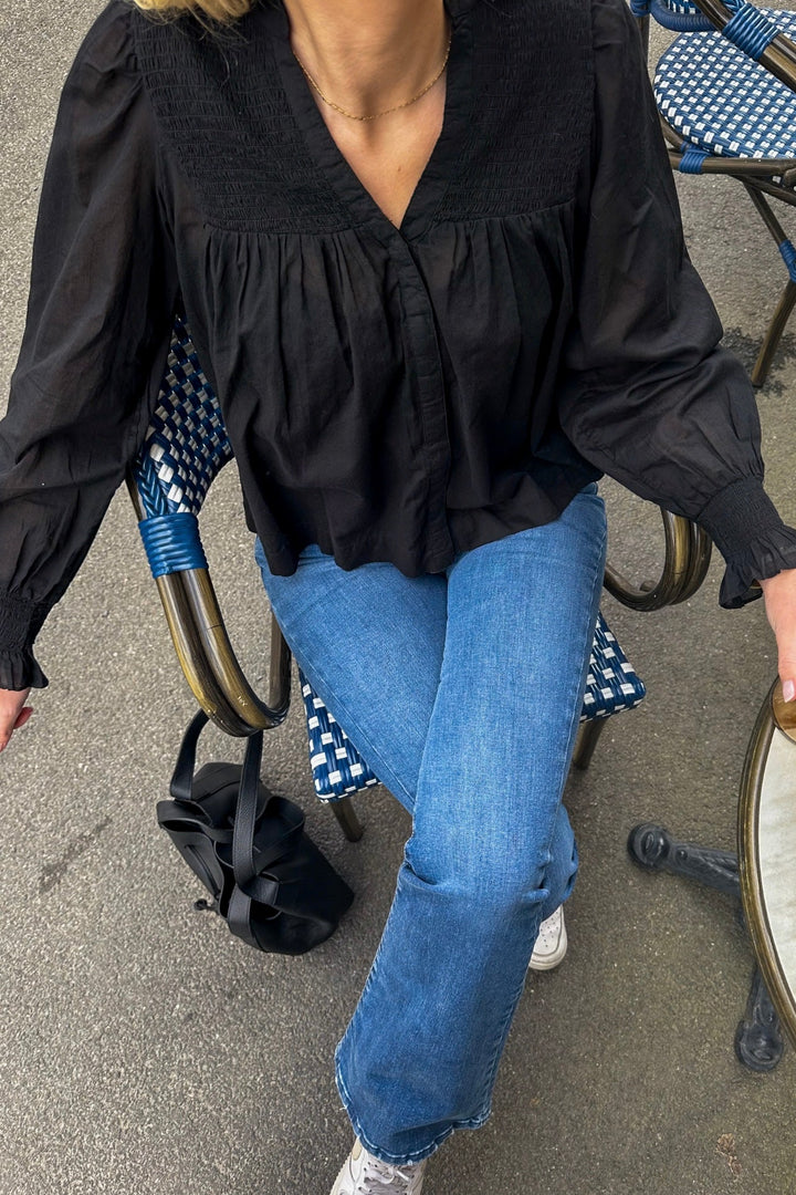 Jill S Voile Blouse Black | Skjorter og bluser | Smuk - Dameklær på nett