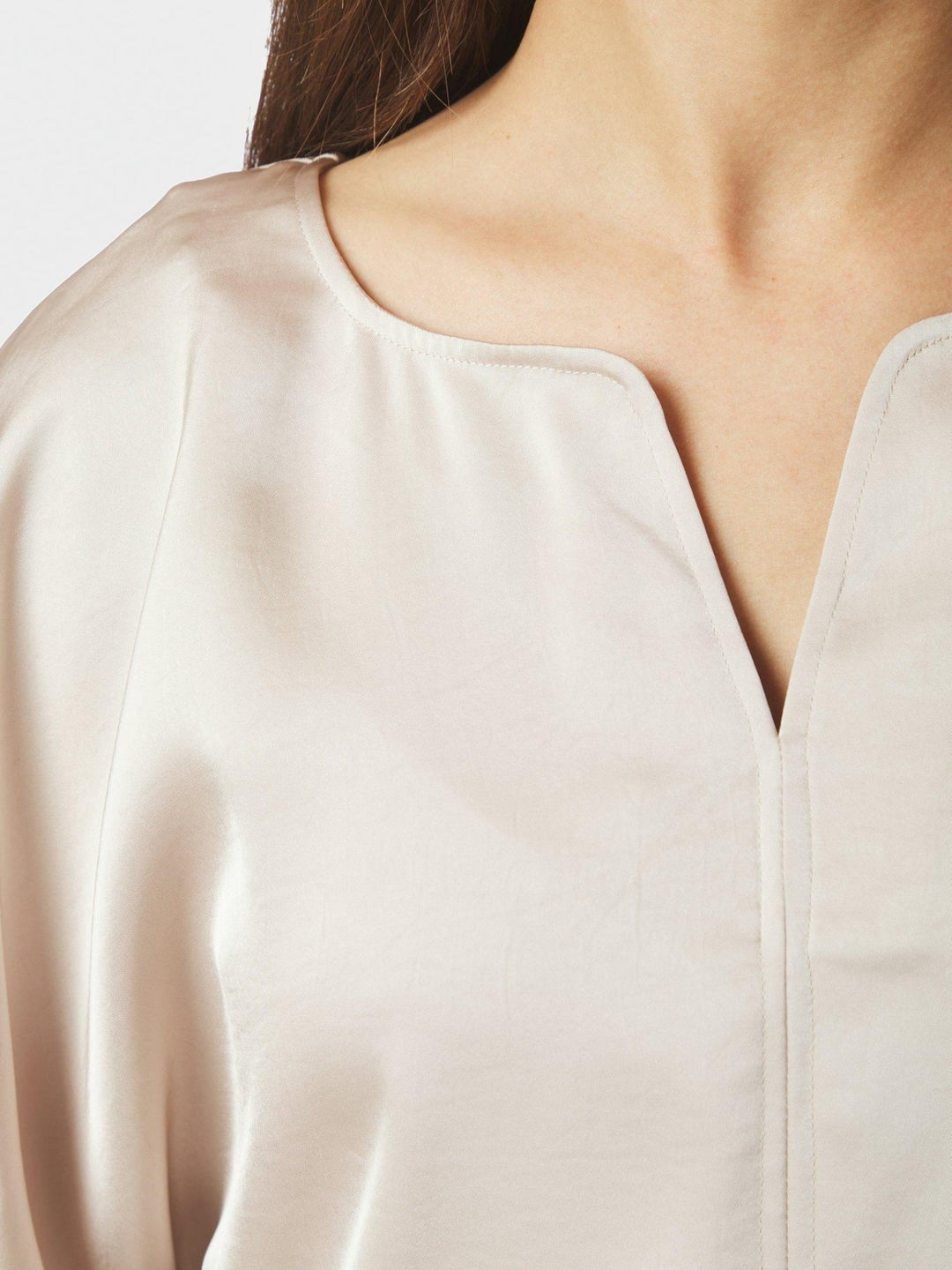 Josine Heavy Sateen Blouse Champagne | Skjorter og bluser | Smuk