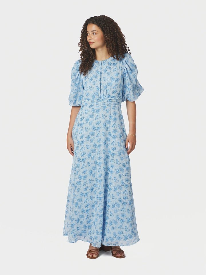 Kikka Chiffon Flower Dress Light Blue | Kjoler | Smuk