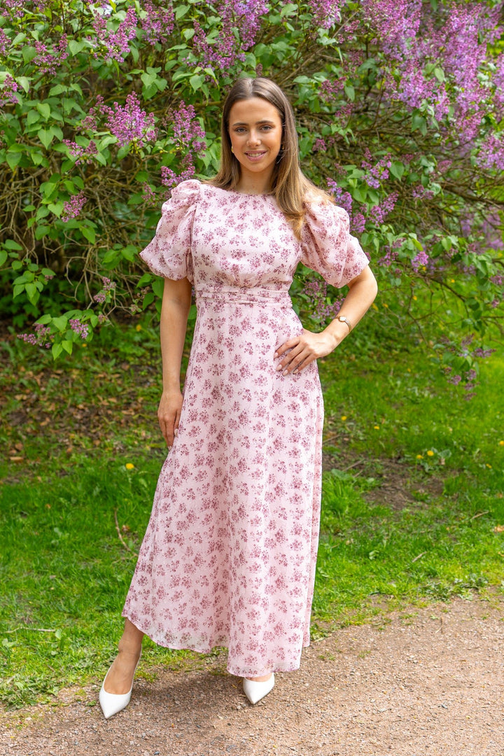 Kikka Chiffon Flower Dress Rose | Kjoler | Smuk