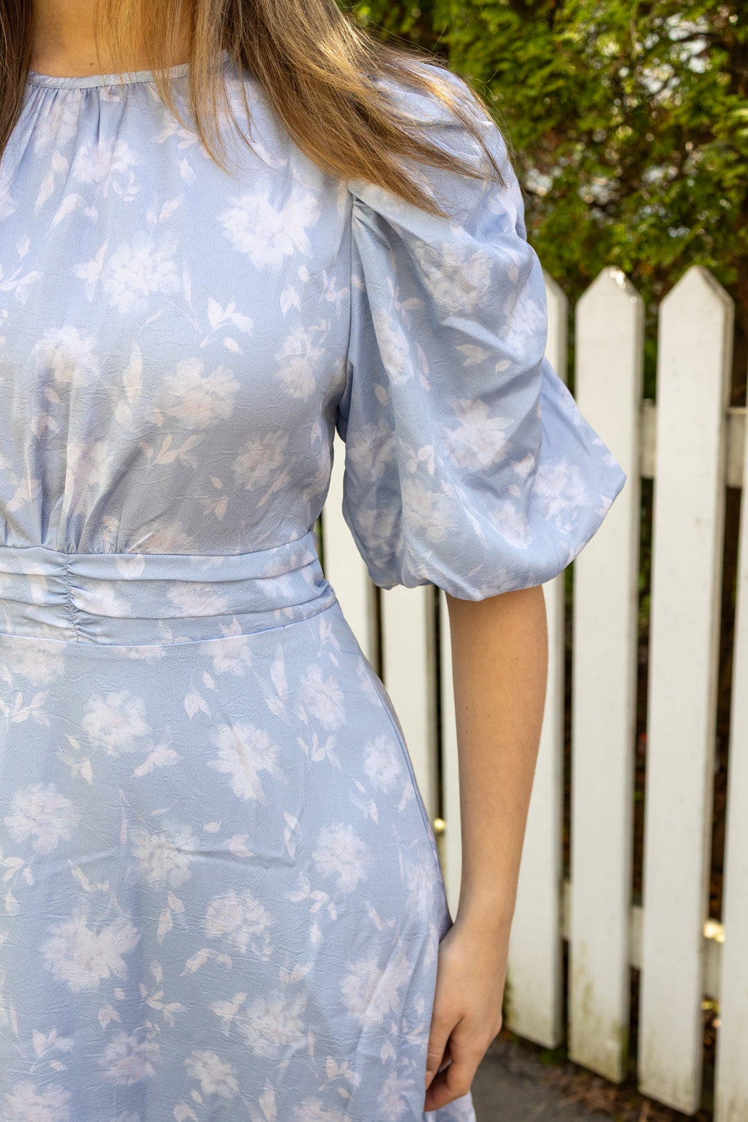 Kikka Faded Flower Dress Light Blue | Kjoler | Smuk