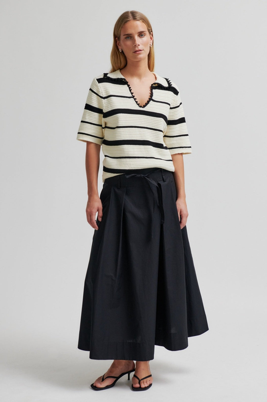 Larkini Skirt Black | Skjørt | Smuk