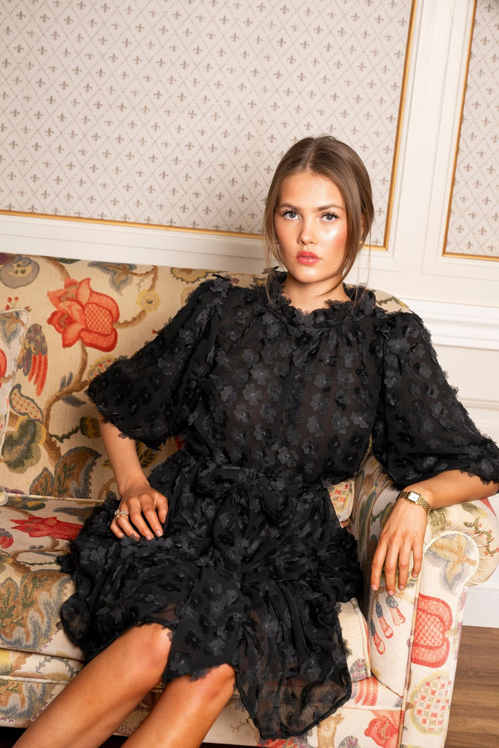 Laura Dress Black Applique | Kjoler | Smuk - Dameklær på nett
