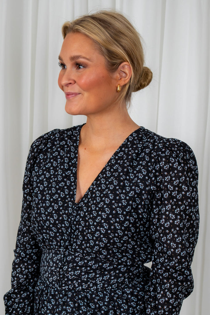 Lea Dress Black Lupin Print | Kjoler | Smuk - Dameklær på nett