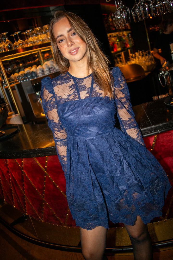 Leoni Lace Mini Dress Dark Blue | Kjoler | Smuk - Dameklær på nett