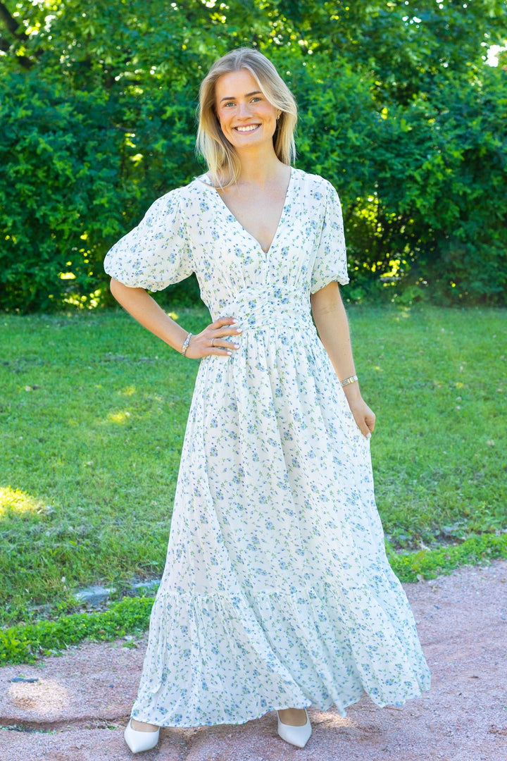 Leonora Dress Blue Fleur Georgette | Kjoler | Smuk