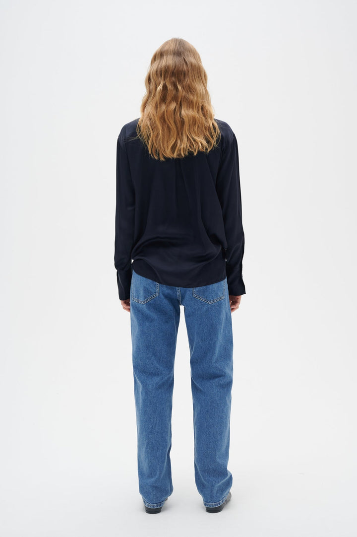 Leonore Shirt Premium Marine Blue | Skjorter og bluser | Smuk - Dameklær på nett