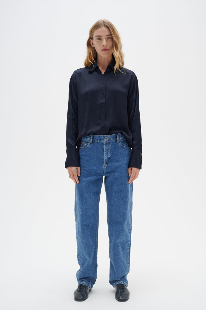 Leonore Shirt Premium Marine Blue | Skjorter og bluser | Smuk - Dameklær på nett