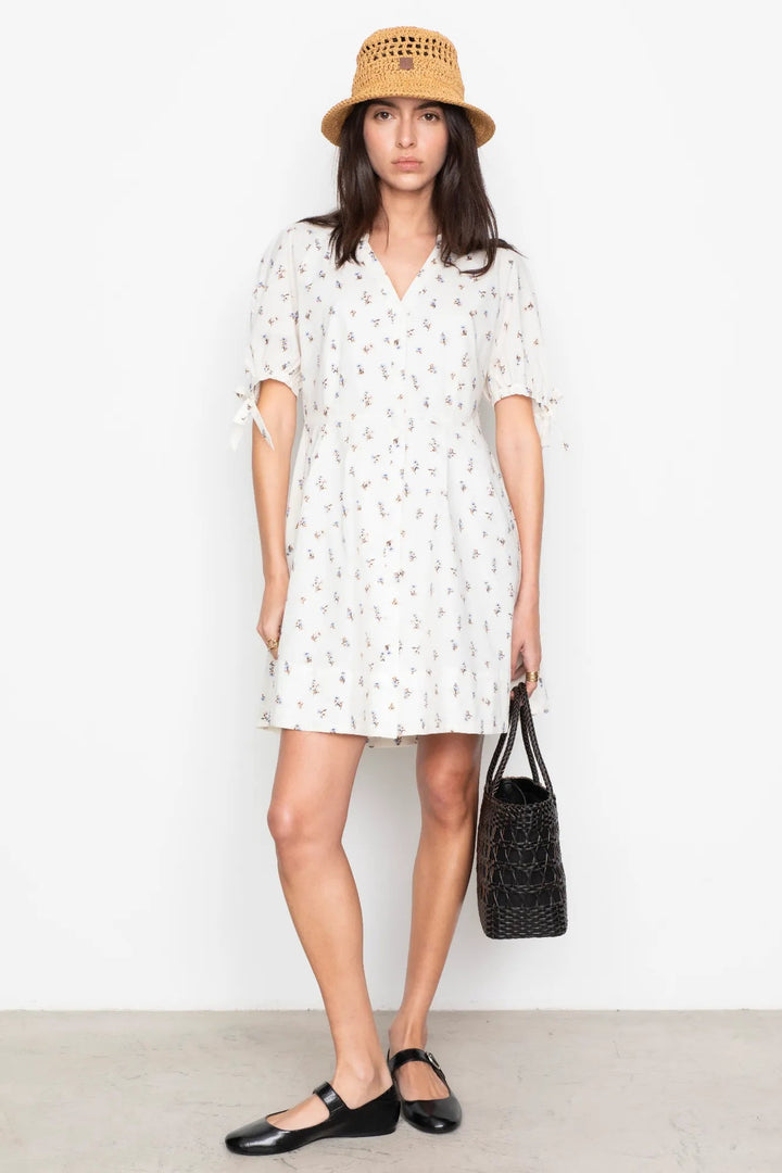 Lia Dress White Anemone Print | Kjoler | Smuk