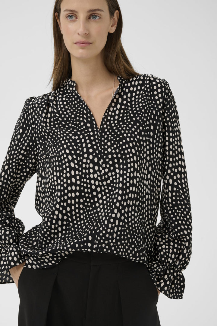 Libertyiw Blouse Black Faded Dot | Skjorter og bluser | Smuk