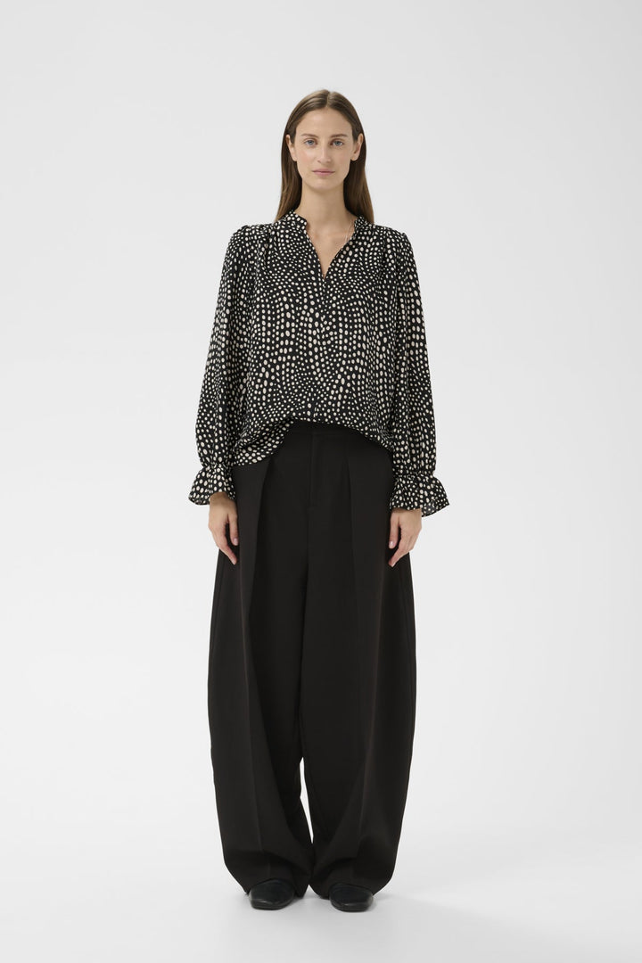 Libertyiw Blouse Black Faded Dot | Skjorter og bluser | Smuk