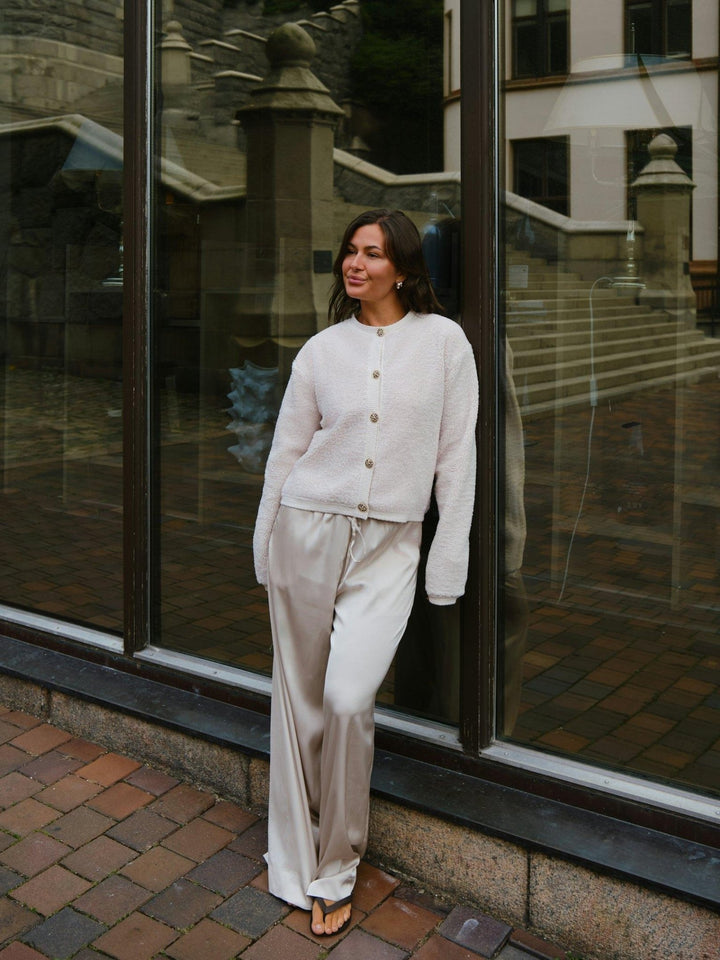 Limo Fluffy Knit Cardigan Creme | Genser | Smuk - Dameklær på nett