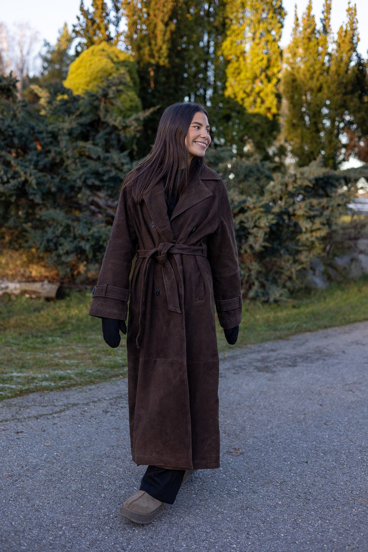 Lina Ls Suede Leather Trenchcoat Seal Brown | Yttertøy | Smuk
