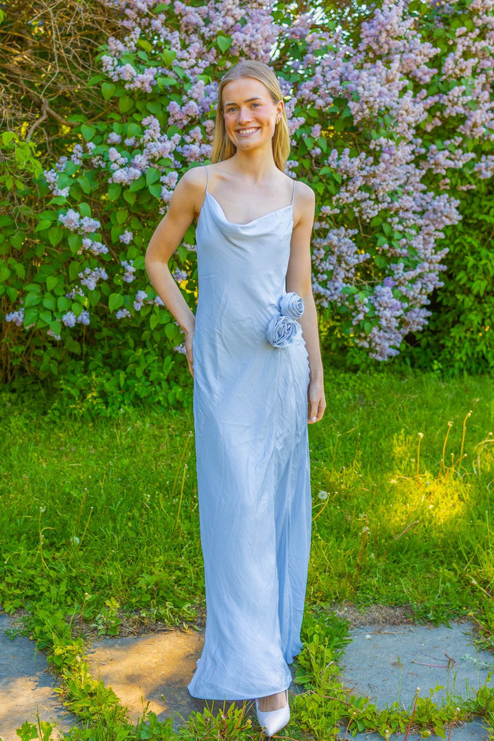 Lojsan Dress Pale Blue | Kjoler | Smuk
