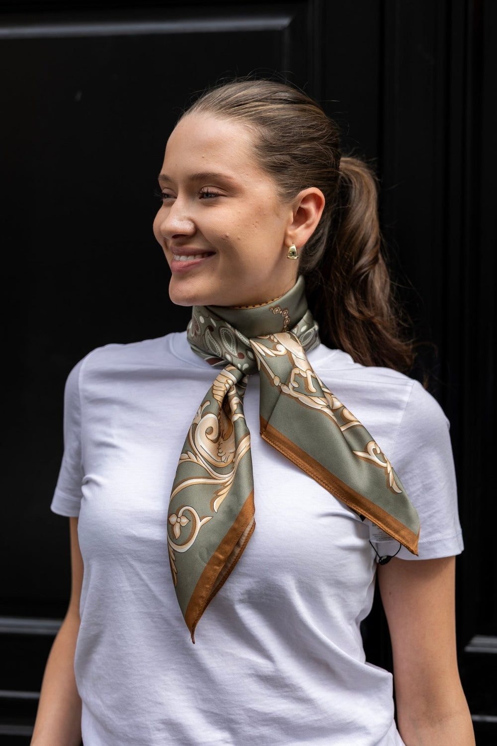 Lola Silk Scarf Oliven | Accessories | Smuk - Dameklær på nett