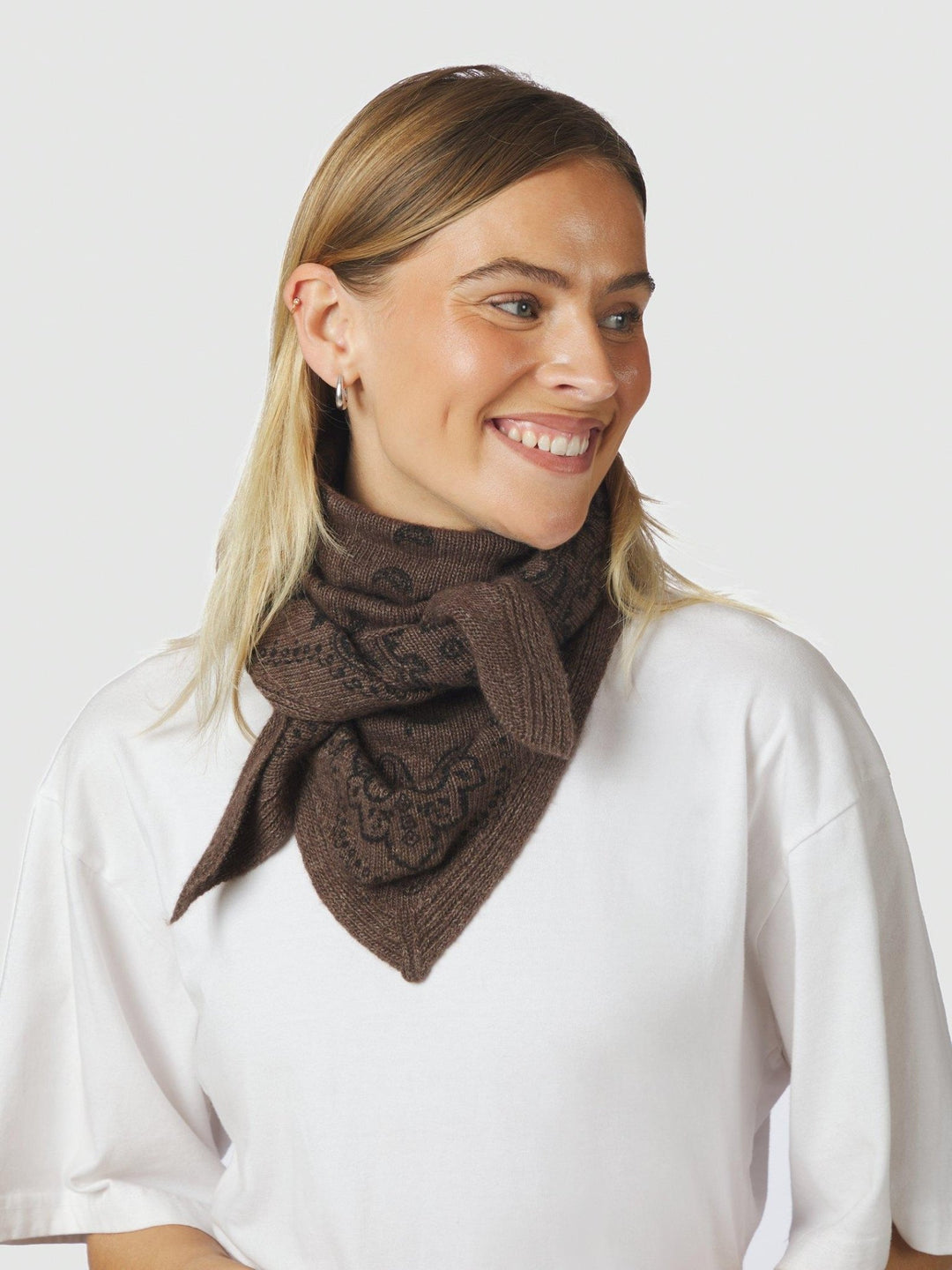 Lolana Paisley Knit Scarf Brown Melange | Accessories | Smuk