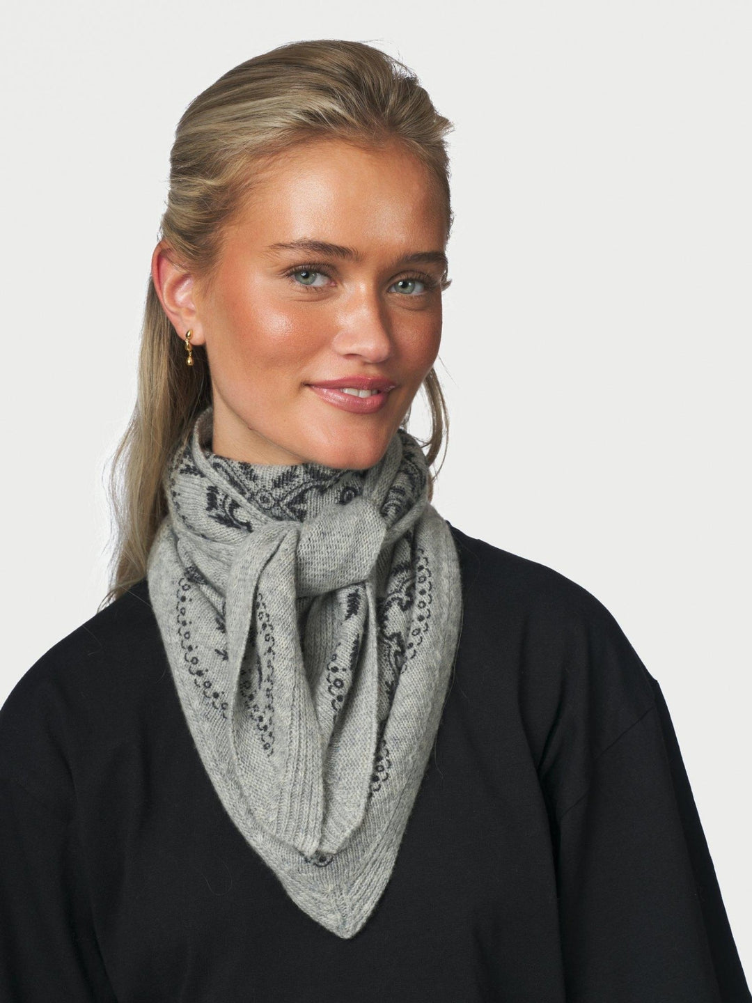 Lolana Paisley Knit Scarf Grey Melange | Accessories | Smuk