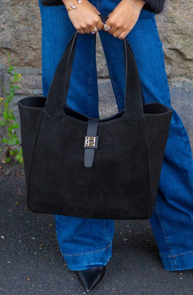 Lucille Tote Bag Large Black Suede | Vesker | Smuk