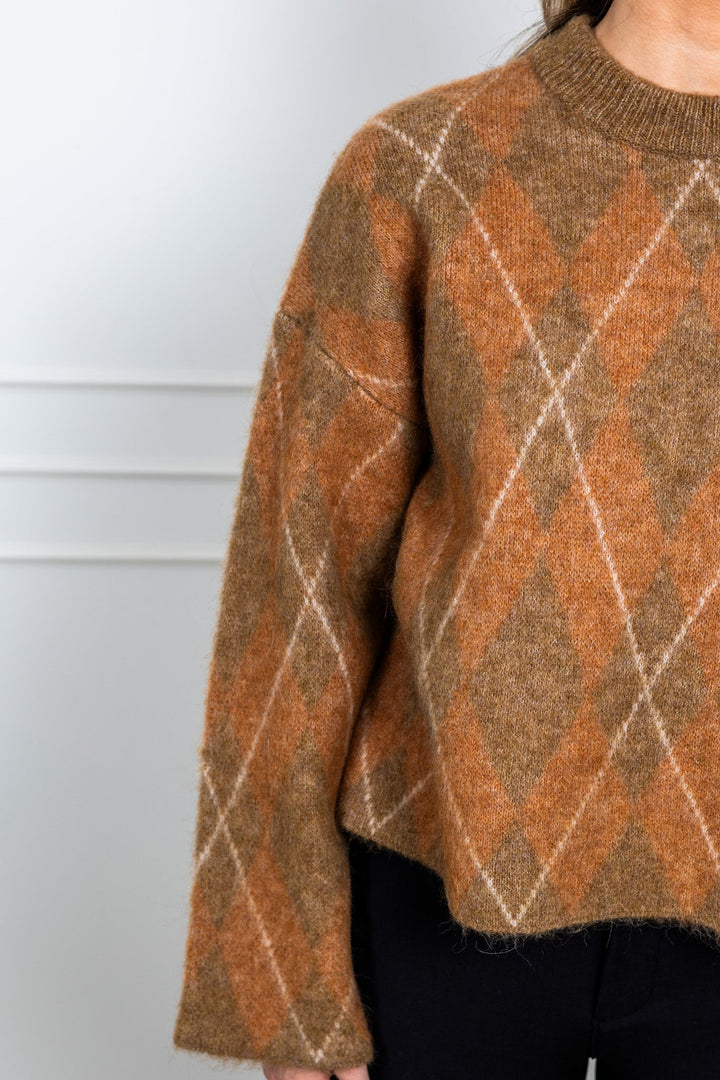 Lulu Brushed Ls Argyle Knit O - Neck Golden Brown | Genser | Smuk