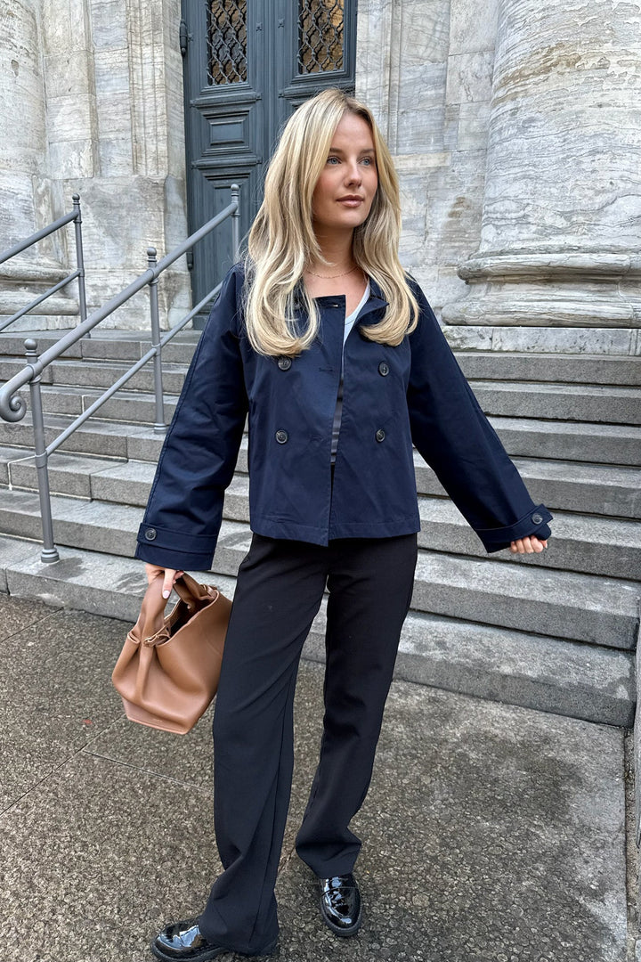 Luna Trenchcoat Navy | Yttertøy | Smuk - Dameklær på nett