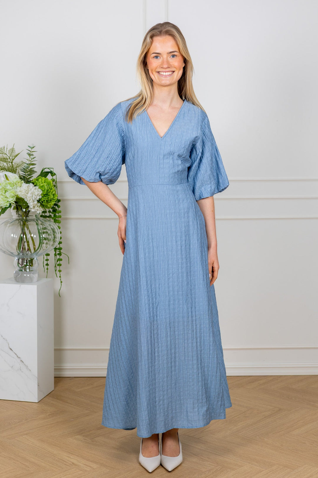 Maddie Ss Closed Back Midi Dress Dusty Blue | Kjoler | Smuk