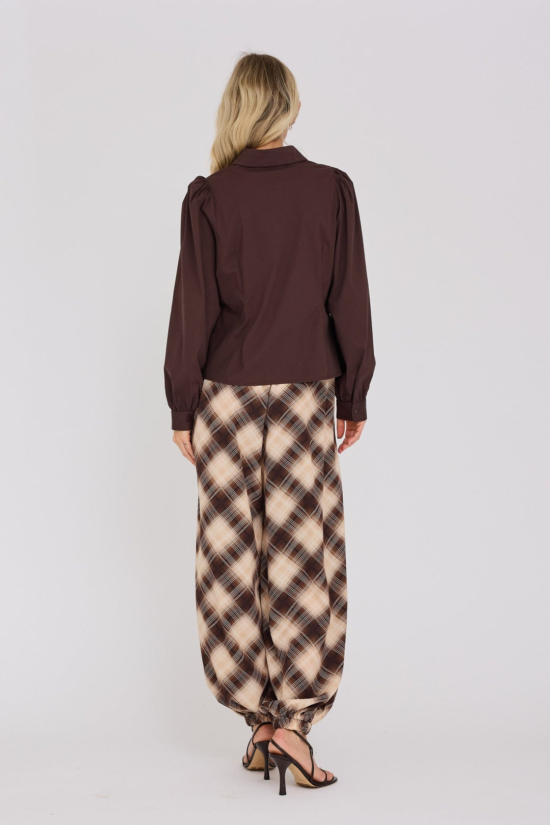 Malika Shirt Dark Brown | Skjorter og bluser | Smuk