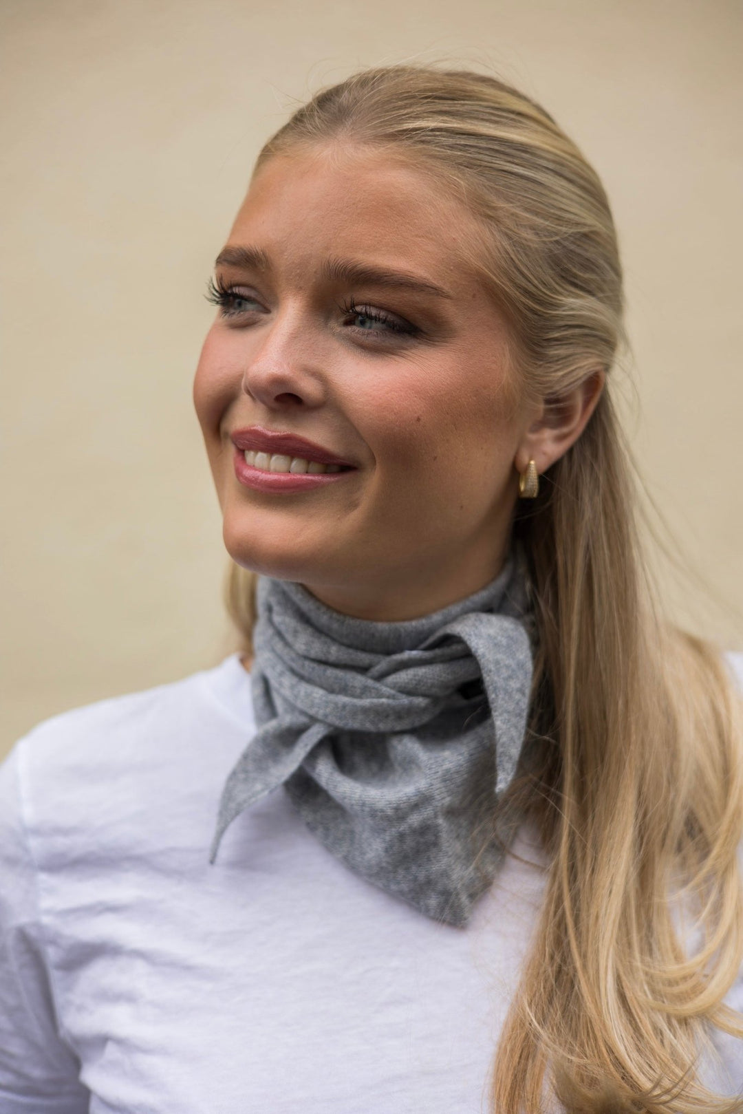 Maria Narrow Cashmere Scarf Medium Grey Melange | Accessories | Smuk - Dameklær på nett