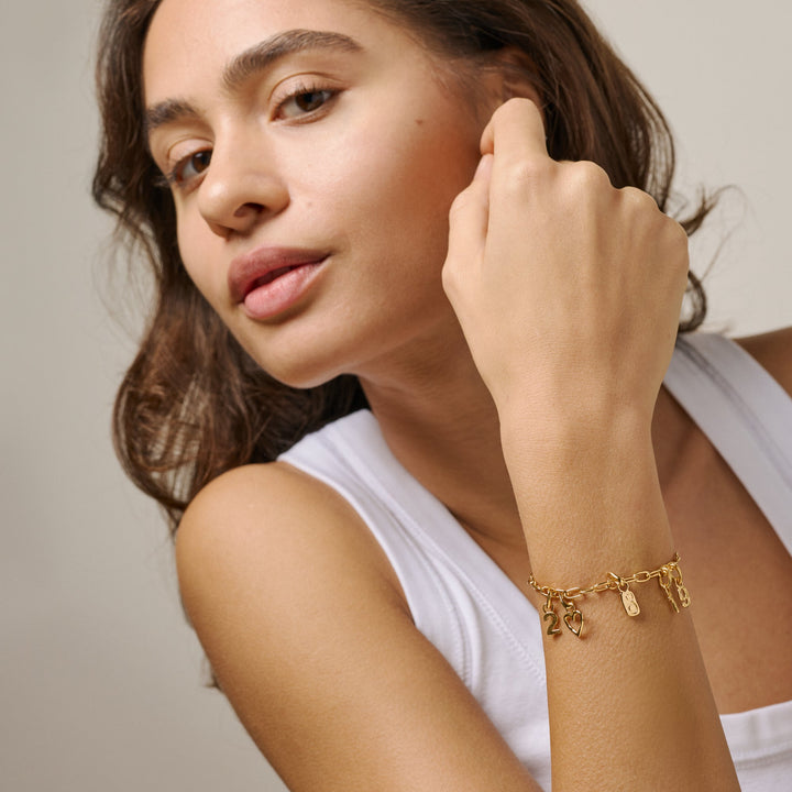 Medium Charm Bracelets Gold | Accessories | Smuk - Dameklær på nett