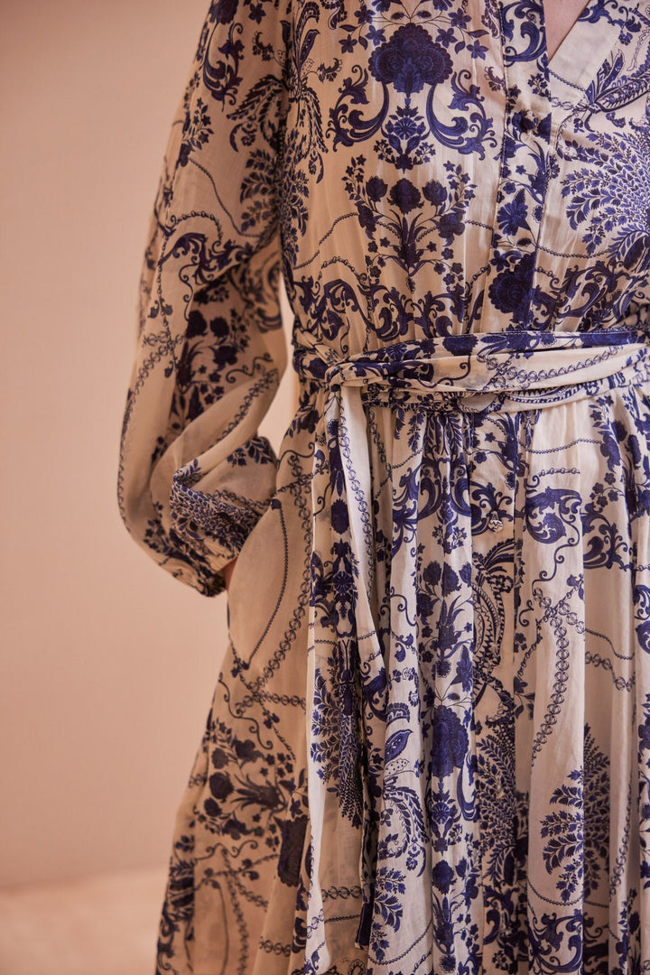 Megan Short Dress Offwhite / Blue | Kjoler | Smuk - Dameklær på nett