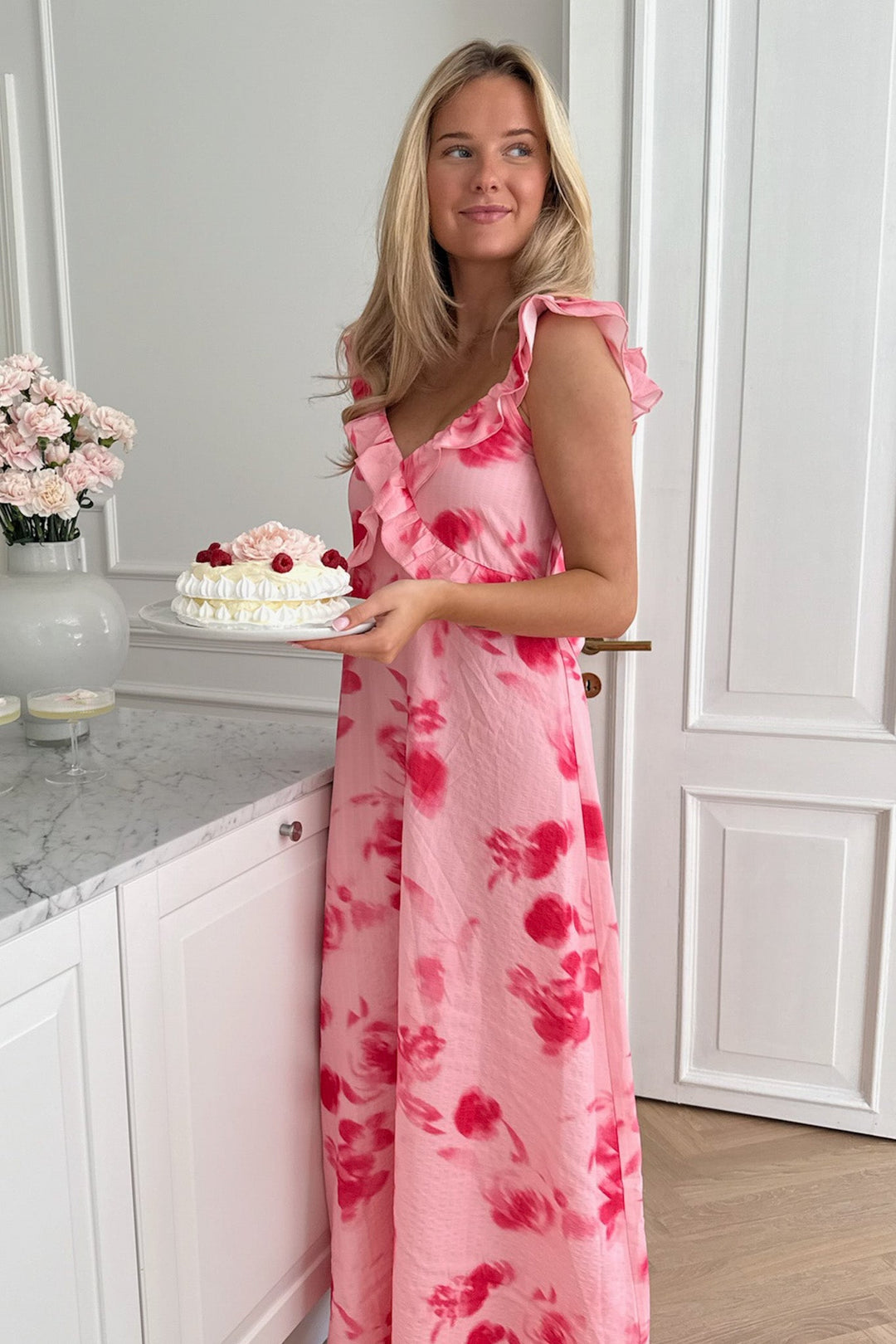 Melba Dress Abstract Pink Flower Print | Kjoler | Smuk - Dameklær på nett