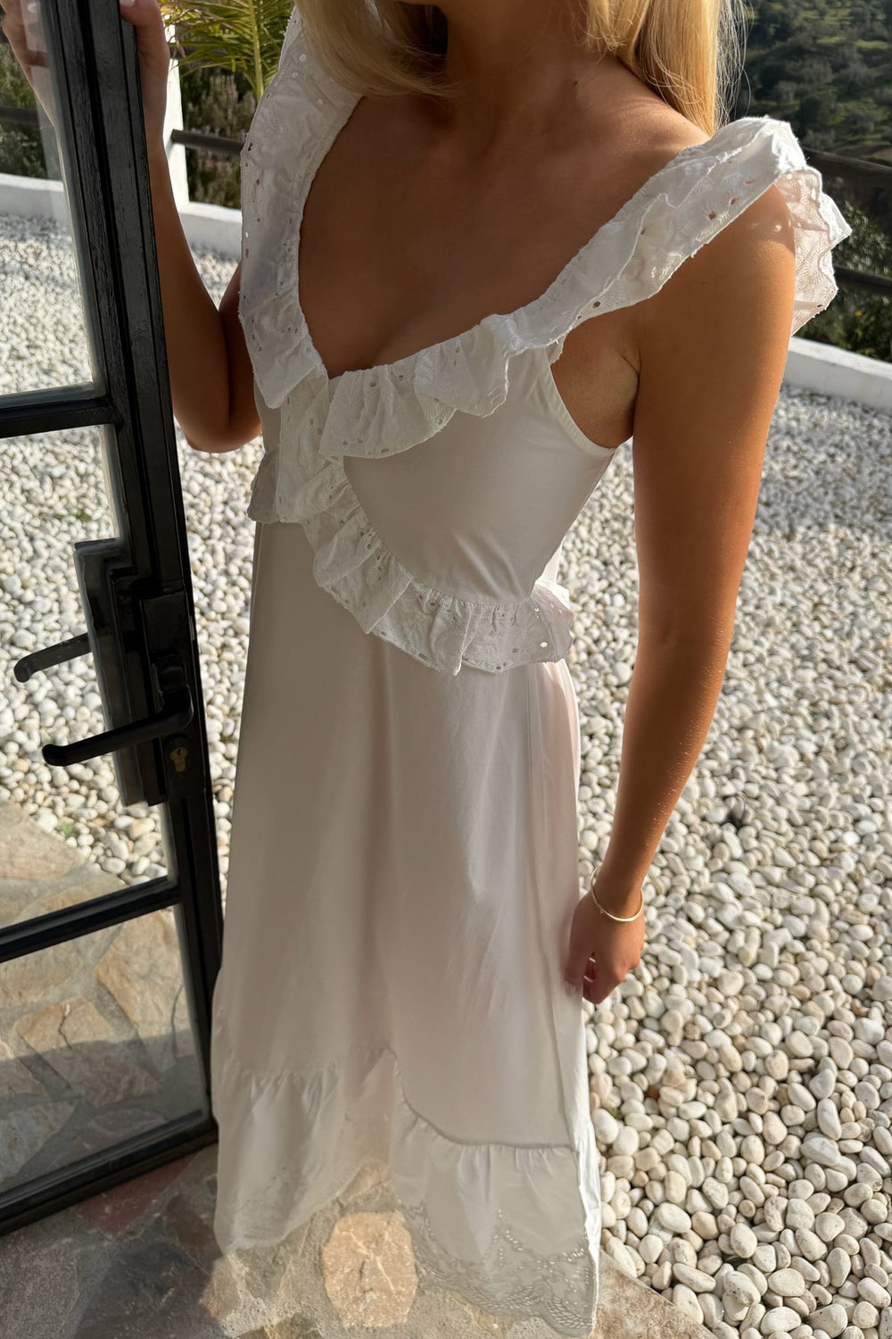 Melba Dress White Embroidery | Kjoler | Smuk