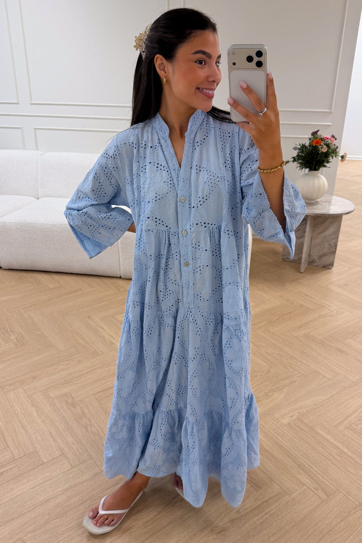 Mila Embroidery Dress Light blue | Kjoler | Smuk
