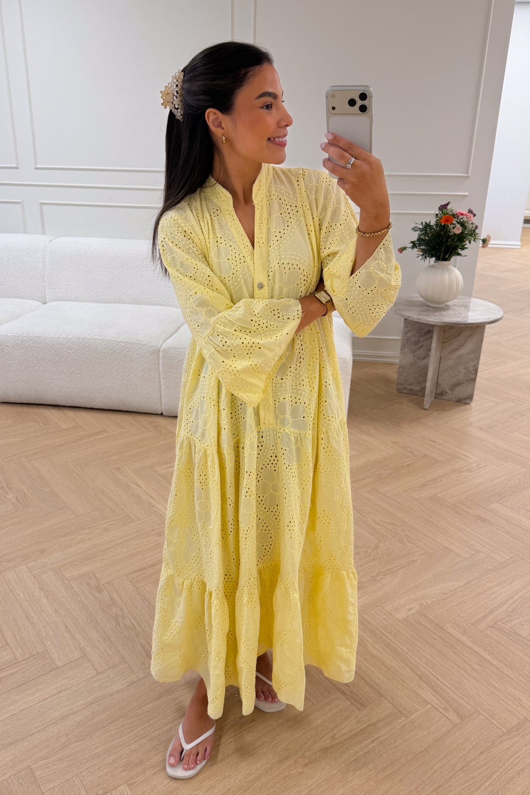 Mila Embroidery Dress Yellow | Kjoler | Smuk