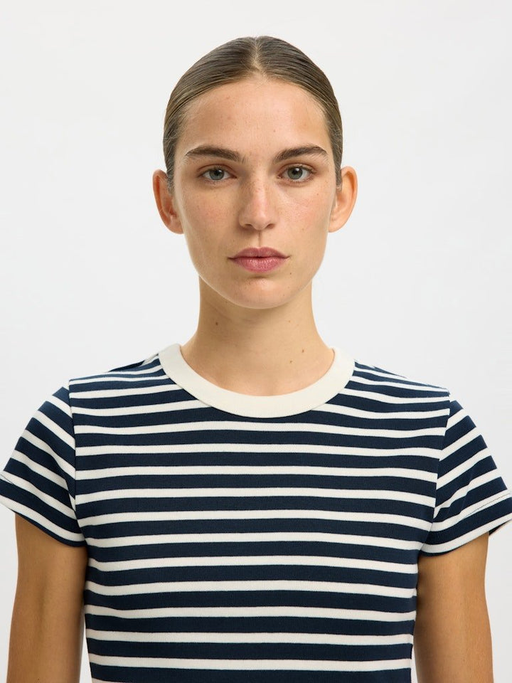 Milly Ss Tee Dark Sapphire Egret | Topper | Smuk