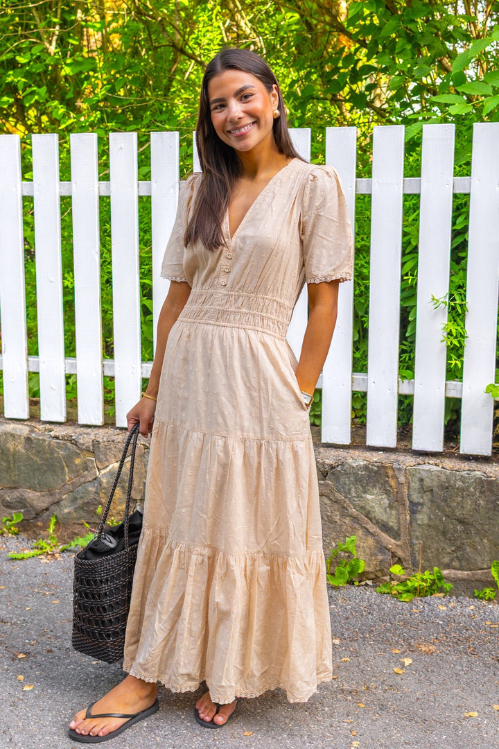 Mina Dress Cookiedough | Kjoler | Smuk